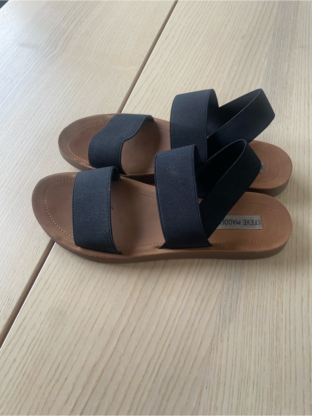 Steve Madden Black Elastic Strap Sandals size 10 ladies Steve Madden sandals